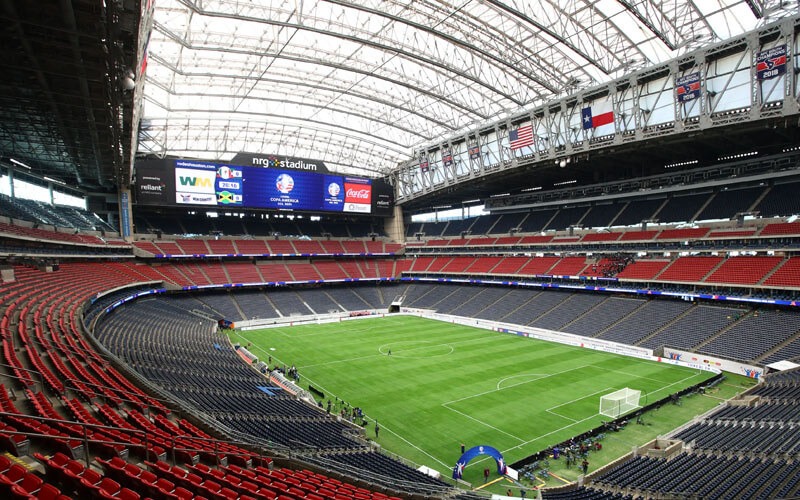 激情足球夜,女超热门主,场观众如云,新葡京,新葡京app,新葡京娱乐,新普京赌场