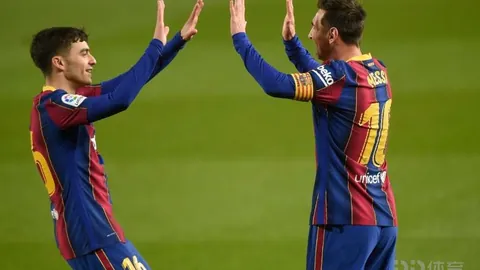 老马遗体不敬员工遭解雇，网友呼吁除名国籍